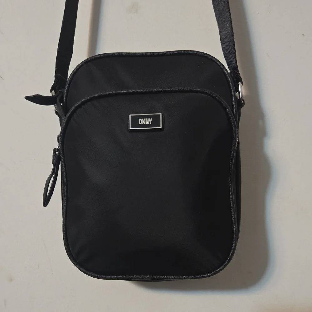DKNY Men's Black Messenger Bag